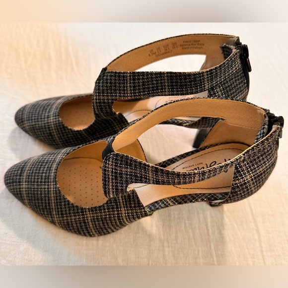 🧨NWOT - Life Stride Women's Black and White Plaid Heels - Picture 2 of 6